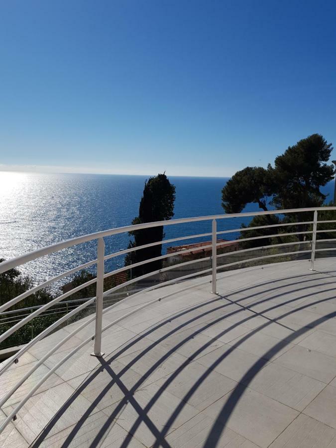 Vue mer.Tranquilité.Cap d'Ail à 10 mn de MONACO Cap-d'Ail Exterior foto